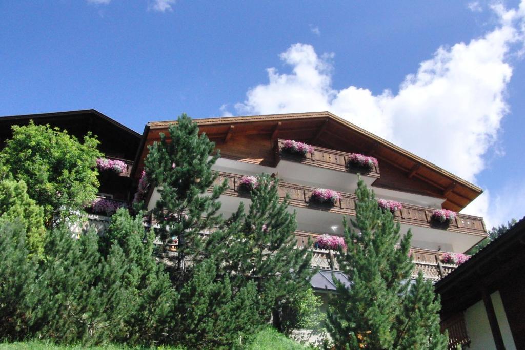 Hotel Garni Gardena - Appartments Santa Cristina Val Gardena Exterior photo